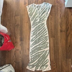 Sage & Cream Tie-Dye Maxi Dress